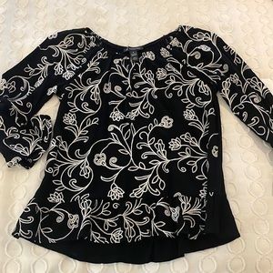 Black and white floral design top